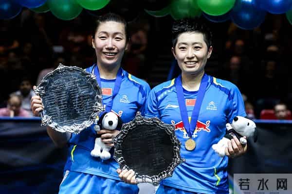 羽毛球奥运冠军于洋：运动生涯悲情，退役卖衣服，婚恋成谜