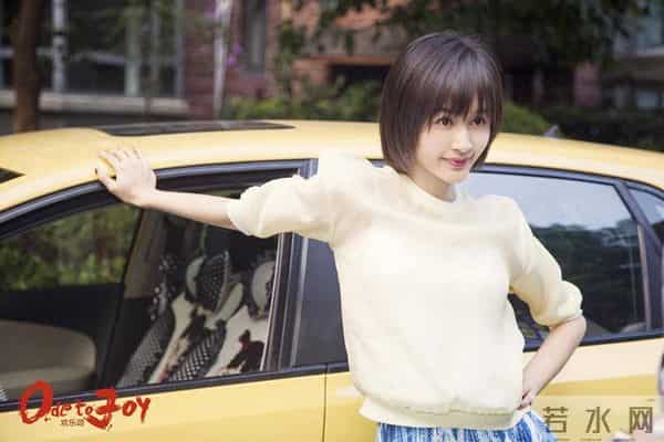 同样背靠京圈,把关晓彤、刘浩存和徐静蕾放在一起,差别就大了