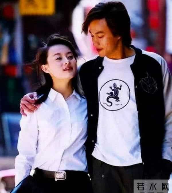 何润东：三次表白孙俪被拒，41岁娶柜姐为妻，恩爱多年无子也幸福