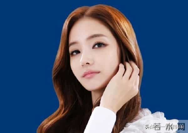 韩彩英综艺公开豪门日常 入行前是金融高材生 企业家丈夫身价不凡