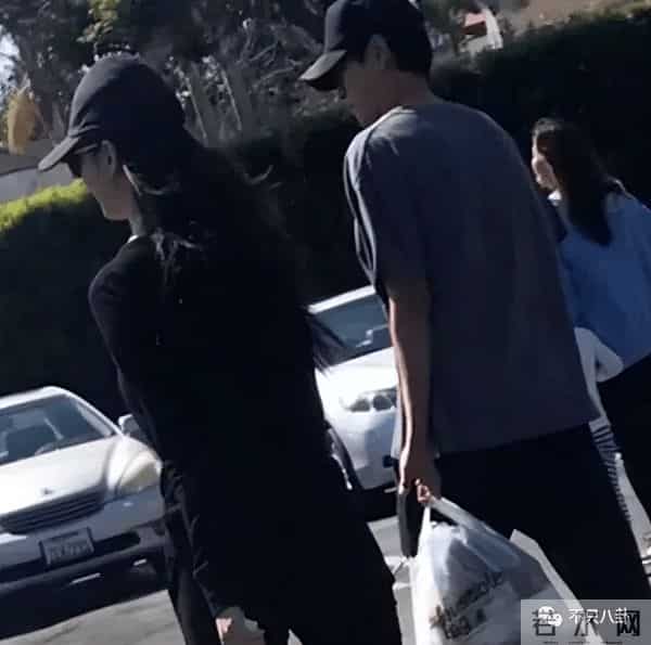 姜栋元与朴彩英在恋爱?男方却被女方粉丝嫌弃又丑又糊......