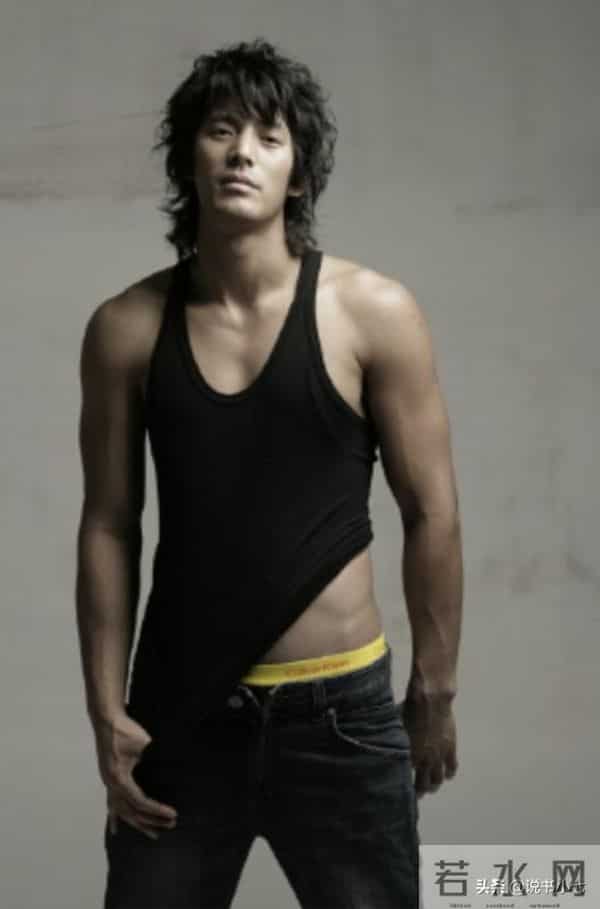 公主脸配牛鼻环，韩国逃跑女星新花招，酷似金喜善的脸会变啥样