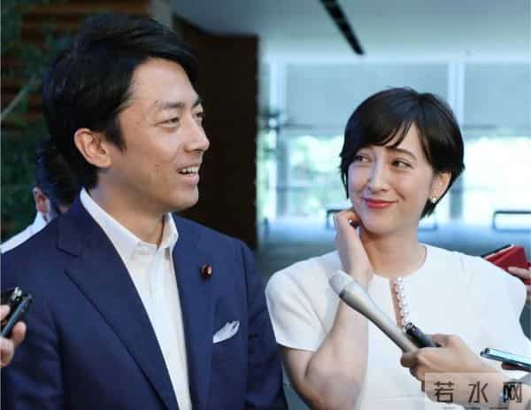 日本前首相小泉之子七夕节宣布与日法混血女主播结婚，女方已怀孕5个月