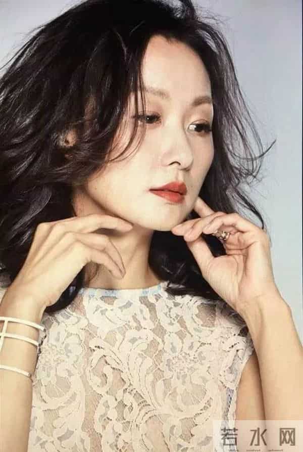 被造黄谣20年,51岁的她“官宣结婚”打脸全网:别来评价姐的人生