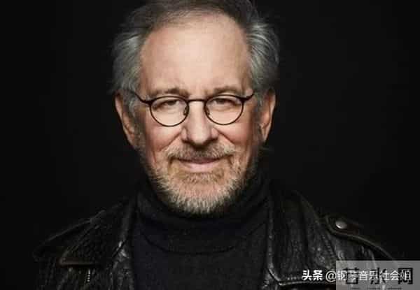 科比与周杰伦同台秀过琴技，这么多名人都会乐器，王力宏会得最多