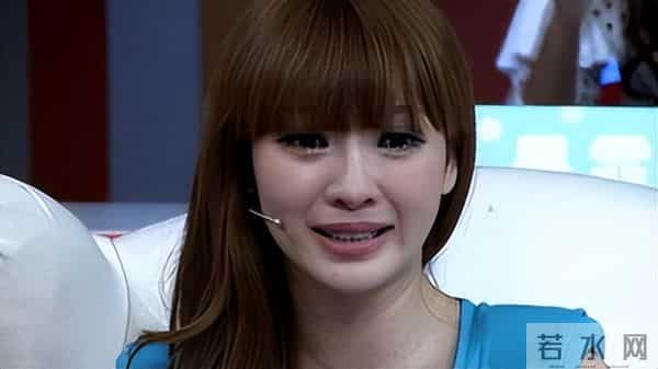 “胸前有料”柳岩：因伴娘门身败名裂，得罪陈凯歌被王思聪骂无脑