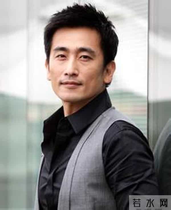 难道这是新的一部《绅士的品格》，感觉处处相似啊！