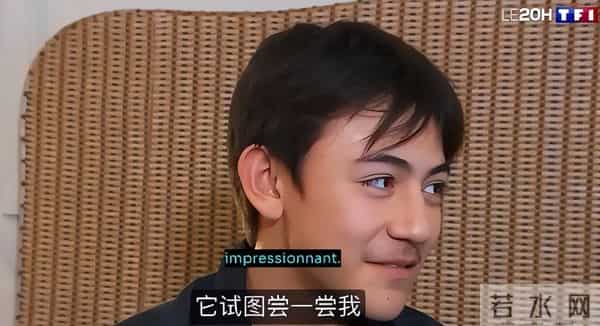 混血基因的“弊端”出现了，47岁刘烨老来俏，让儿子诺一尴尬了