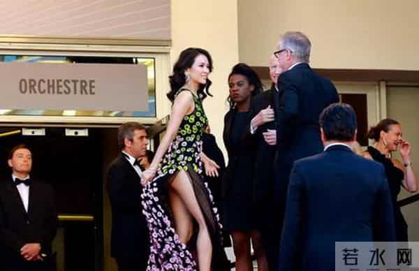 明星穿透视装，唐嫣显胸小，范冰冰最会穿，章子怡却走光！_0