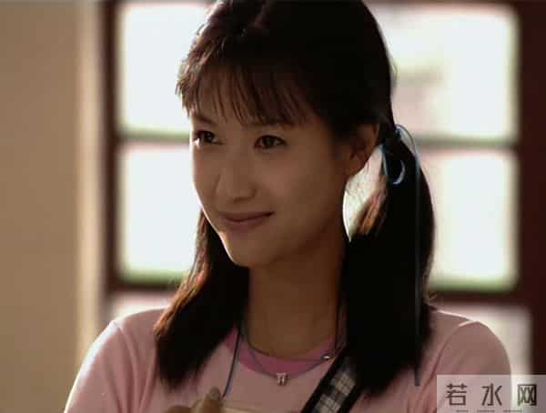 同样背靠京圈,把关晓彤、刘浩存和徐静蕾放在一起,差别就大了