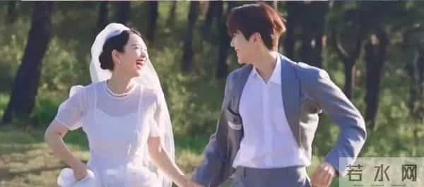 热搜第一的“顶流姐弟恋”:当10年“爱情神话”照进现实