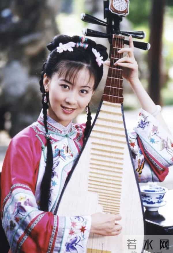 “初代裸模”汤加丽：父亲不认她，丈夫气得离婚，23年后救赎自己