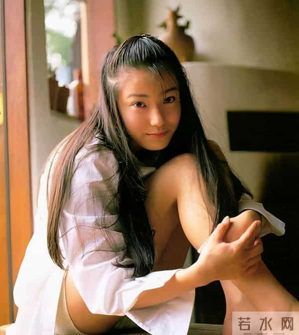 菅野美穗:最美少年的初恋,6次日本大赏女主角,她的魅力成谜