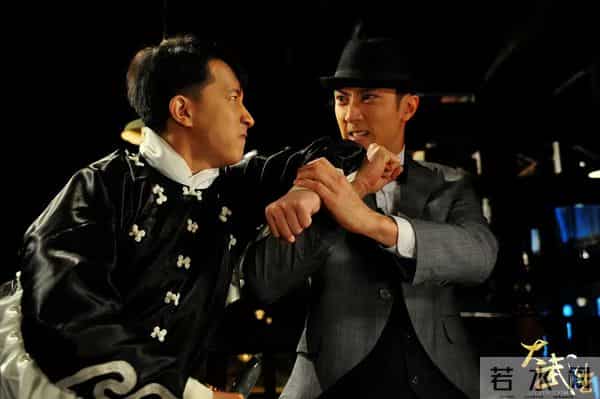 韩庚“幸福肥”上热搜:吴京夫妻做媒,娶五国混血妻子,为女儿戒烟,他们的婚姻越过越甜