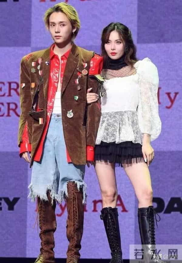 因谈恋爱被公司双双开除，金泫雅&金晓钟分手了？