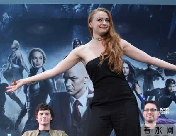 《X战警:天启》清华点映 导演忆与范冰冰合作