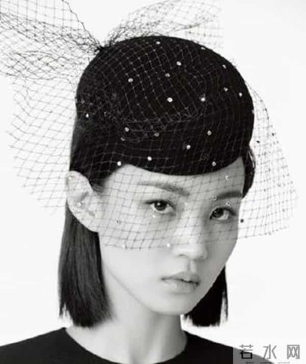 她16岁被杨贤硕选中,进入YG却被耽误了7年,李夏怡终于离开YG