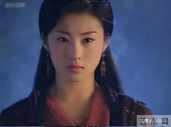 离婚13年,不后悔离开聂远,如今42岁不婚不育,自由背后也有眼泪