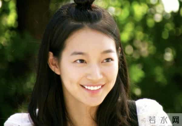 金宇彬申敏儿官宣结婚!顶流CP、抗癌、姐弟恋,集齐韩剧要素