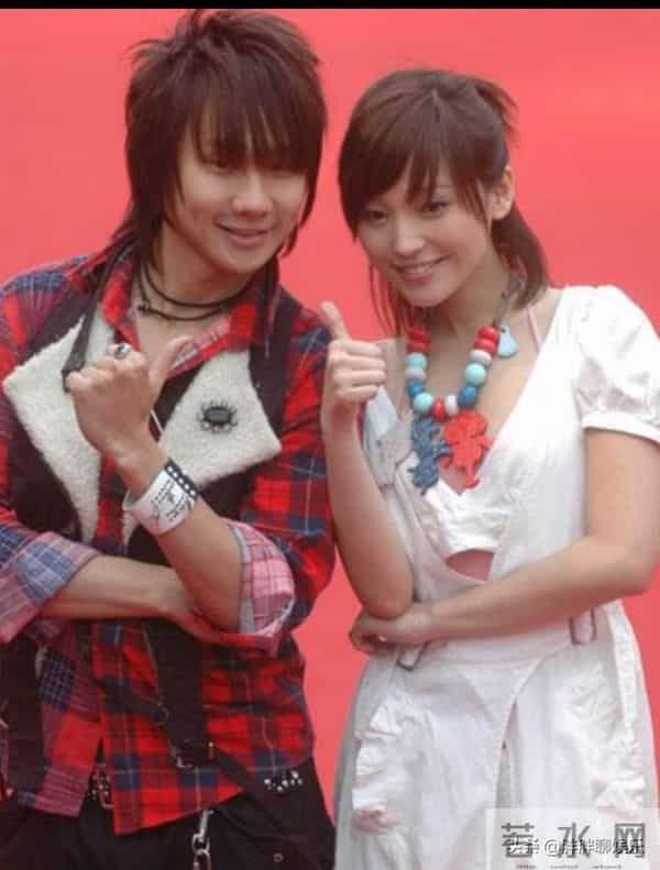 林俊杰和他数不清的女性朋友们