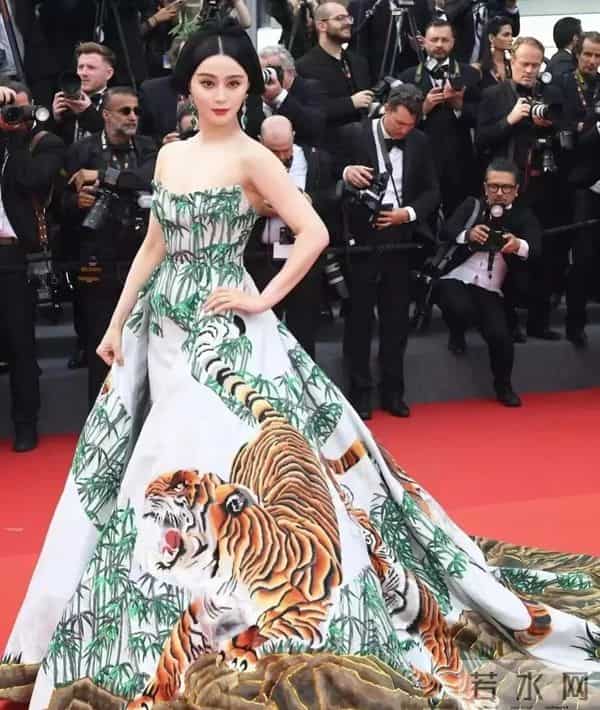 红毯女王范冰冰,戛纳电影节霸气略减,回顾曾经高光时刻