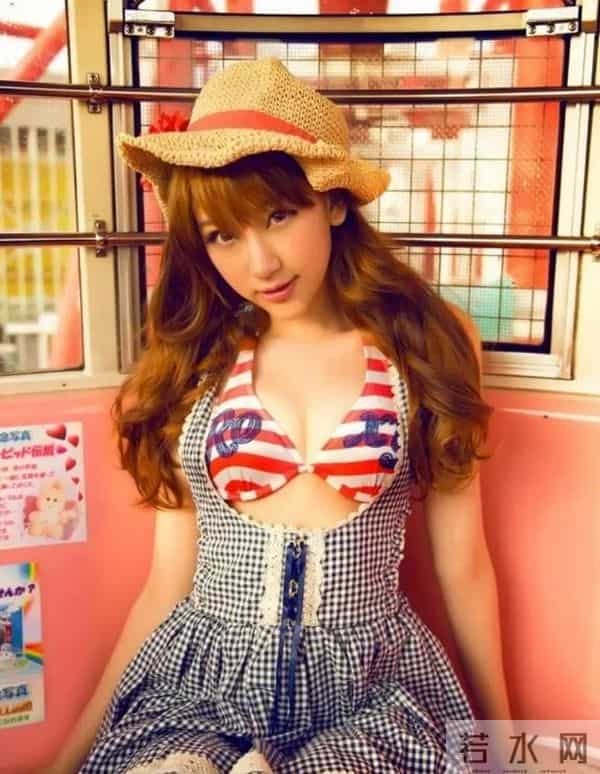 你还记得11年前和陈冠希拍照的嫩模谢芷蕙吗?她要坐牢了