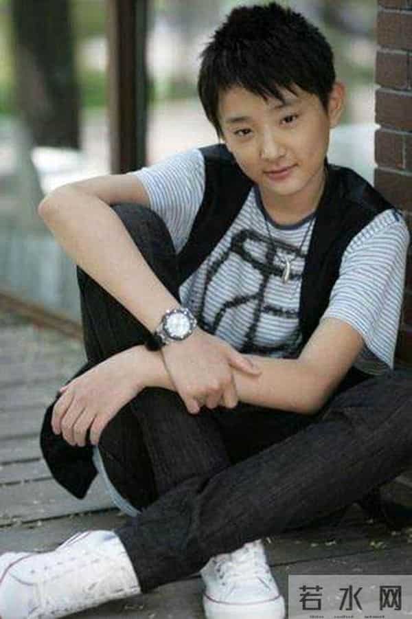 “贾宝玉”于小彤，和“姐姐们”的暴躁爱情，难怪分手了