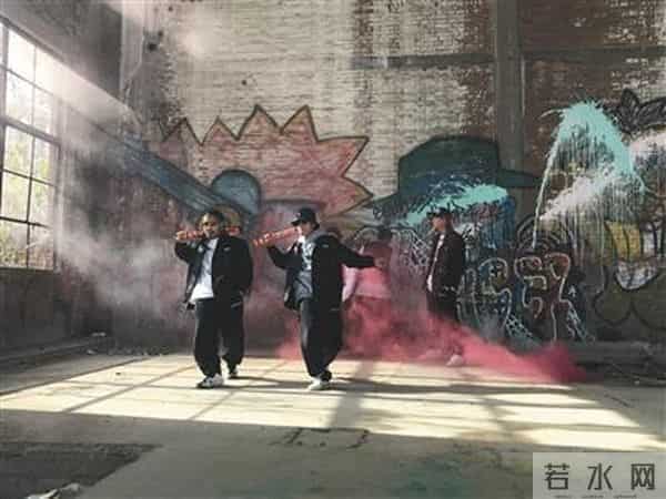 街舞不能拆得横平竖直，否则不是那个东西