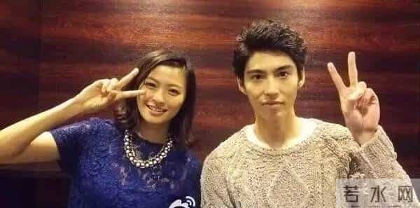 荣仓奈奈和贺来贤人宣布结婚;《大唐荣耀》剧组拍摄时引起大火;李洪基疲劳累积,7日前往医院...