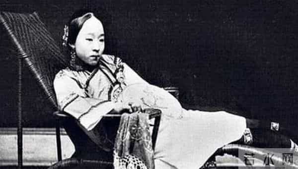清末名妓赛金花:被称为东方第一美人,死后齐白石表示要与其合葬