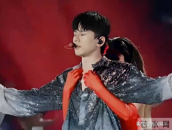 靠谢娜在娱乐圈中站稳脚，如今谢娜“落魄”，张杰的尺度越来越大