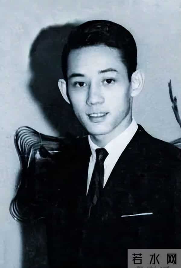 英皇噩耗频传!这次陈伟霆加谢霆锋,也救不了欠债166亿的杨受成