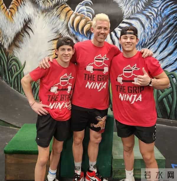 障碍跑明星少年：1型糖尿病患者会成为“超级英雄”吗？