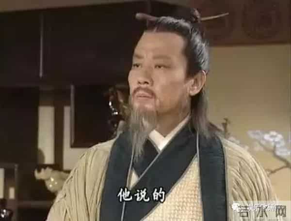 出生军人家庭,出道就演男一号,一夫两妻多年,儿子帅气长这样