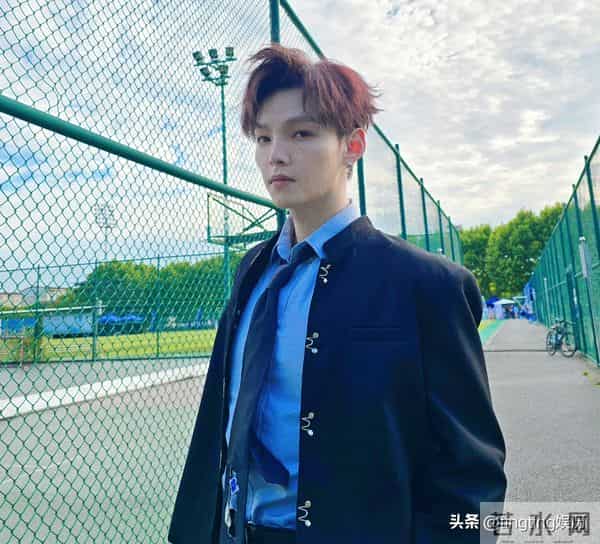 《披荆斩棘》第四季全阵容官宣，17位滚烫哥哥，17位炙热弟弟