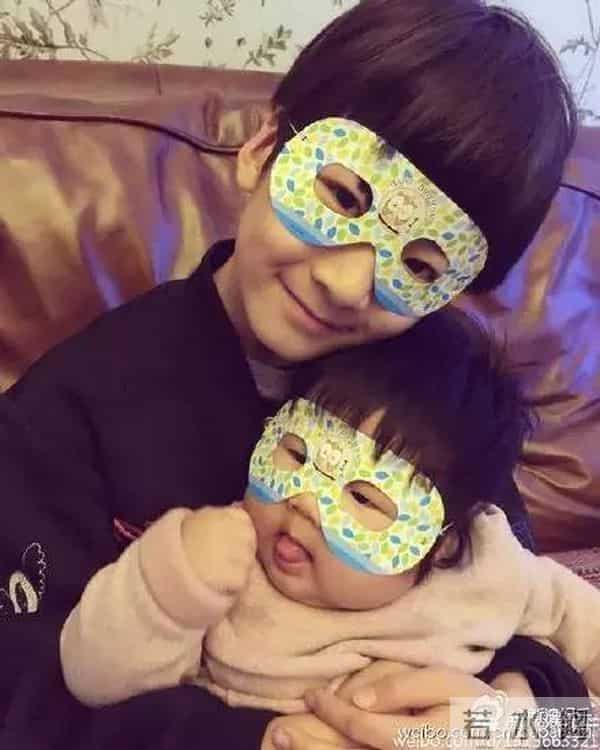 天天哄妹妹好苏,千玺搂弟弟暖炸...小小年纪的他们都成了别人家的哥哥