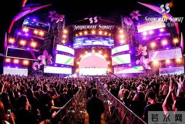 从迎新晚会到春浪音乐节,沈光远说:现场表演“有触电的感觉”