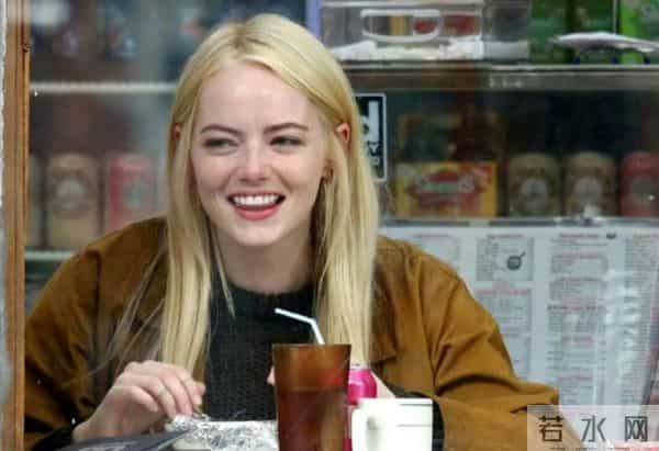 女神全裸出镜，35岁二封影后