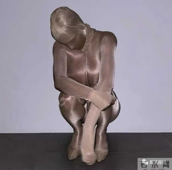 金卡戴珊离婚又分手后变化超大！素颜出镜惊呆网友，参演爆火美剧