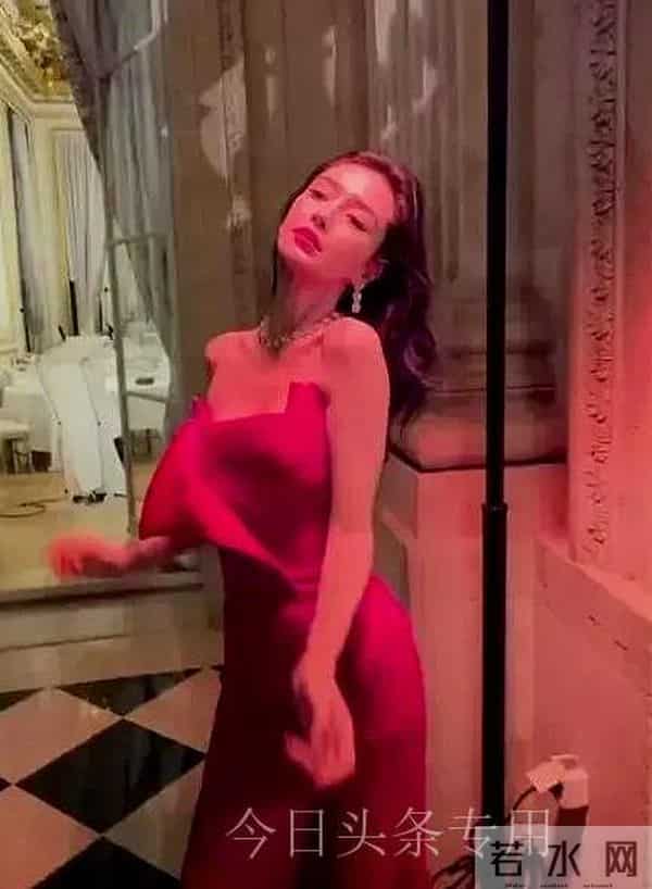 热搜Angelababy杨颖大尺度不雅照被泄露,评论区再次沦