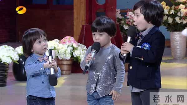 还记得《天才宝贝》的小主角吗？长大后兄弟三人长相太逆天了!