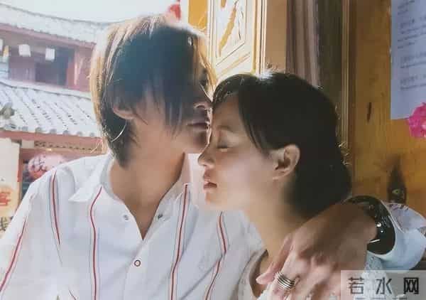 何润东：三次表白孙俪被拒，41岁娶柜姐为妻，恩爱多年无子也幸福