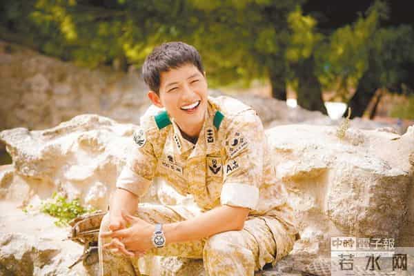 宋仲基年届30爱当花美男 《太阳的后裔》掀韩综模仿热