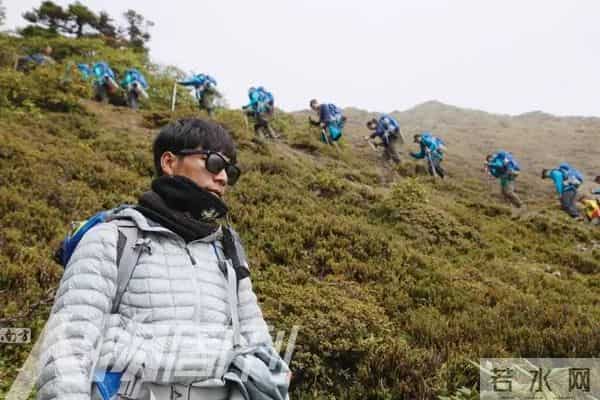 陈坤 一匹小马的高纬度野心｜封面重磅