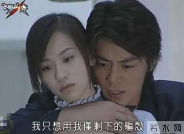 她一出道就是少男杀手，曾因一首《当你》爆红！17年过去，有多少人还在听她的歌？