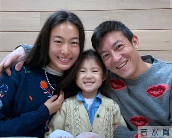 禀性难移?陈冠希两次约女网友去酒店被拒,还是在秦舒培怀孕期间