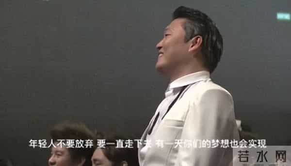 当“中国天王”出席韩国顶级颁奖礼,会是啥场面?网友:砸场子的