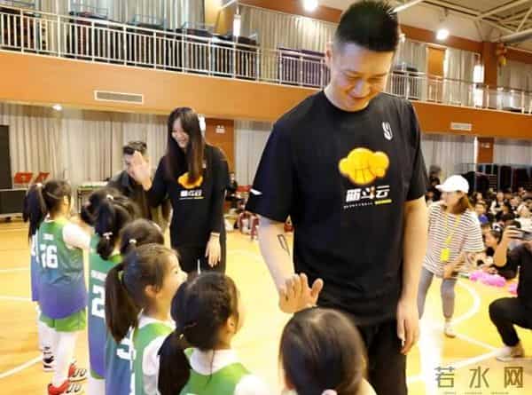 和女星车震,与名模离婚,39岁前男篮国手孙悦真实处境曝光