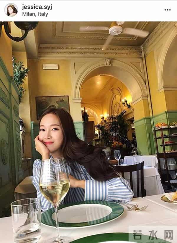 爱豆郑秀妍这么忙 居然还隐藏了一重身份?Ins上传疯传!