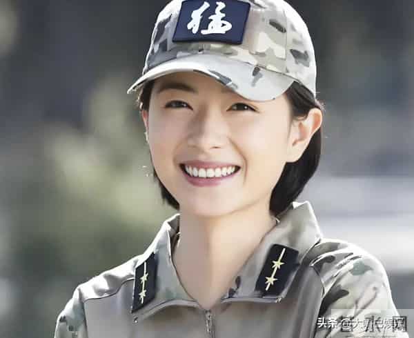 《特种兵火凤凰》12年后女星现状,安然低调嫁人,唐笑笑变化太大